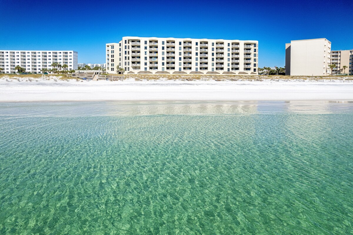 Photo 37 of IR 217 2 BR with Sunset Views sits beachside with easy access