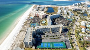Unclassified image, 2 of 73, button - Gorgeous Gulf front 2 BR completely remodeled with amazing gulf views - sleeps 7 (Destin)