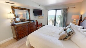 3 slaapkamers, een strijkplank/strijkijzer, gratis wifi, beddengoed