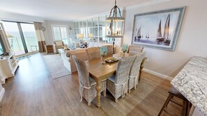 Dining - IR 605 Completely Renovated Gulf front 2 BR with washer/dryer and amazing views (Destin)