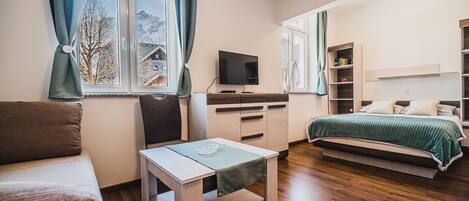 Internet, bed sheets