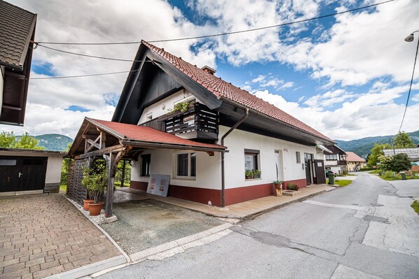 Exterior - Home Away From Home - Two bedroom apartment (Bohinjska Bistrica)
