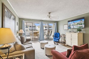 TV - SPC 1053 - Ground Floor 1 BR 1 Ba - Condo is currently for sale. (Destin)