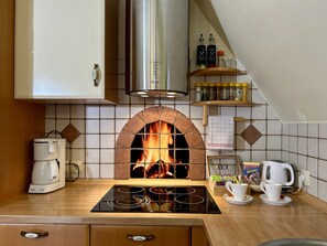 Réfrigérateur, four, plaque de cuisson, lave-vaisselle