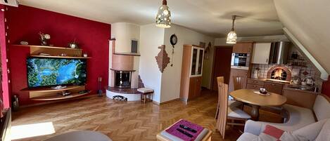 TV, fireplace, DVD player, stereo