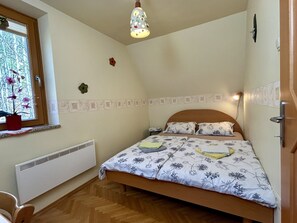 2 bedrooms, Internet, bed sheets