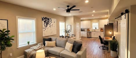 Télévision, espaces bureaux