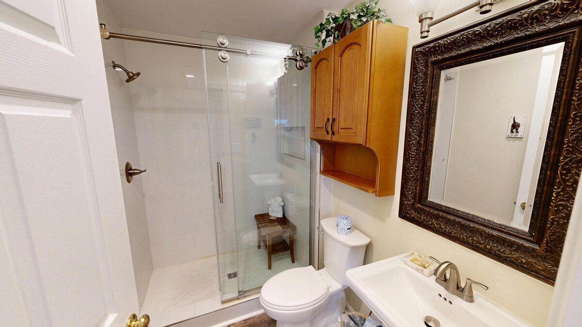 Photo 11 of SPC 1119 - 1 BR on the Beachside of Sandpiper Cove - sleeps 4