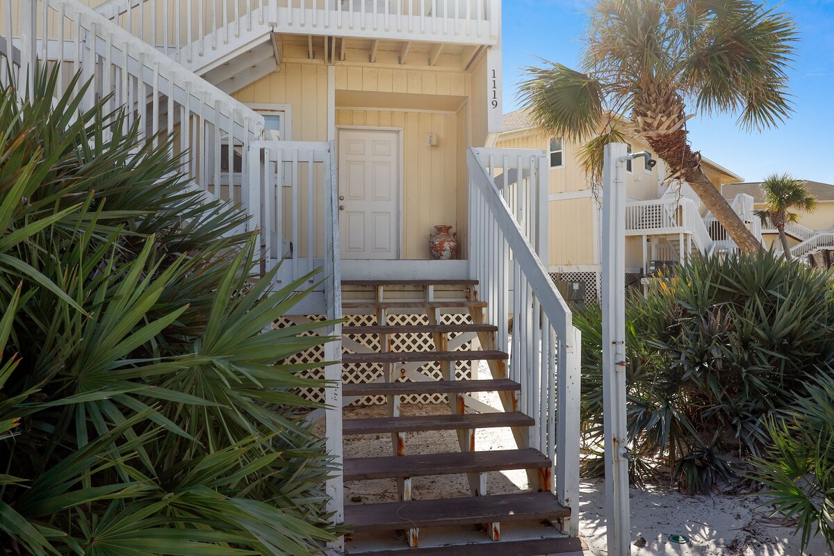 Photo 25 of SPC 1119 - 1 BR on the Beachside of Sandpiper Cove - sleeps 4