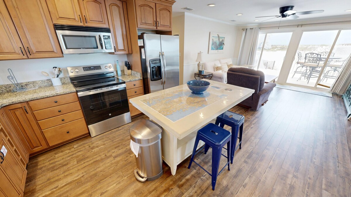 Photo 7 of SPC 1119 - 1 BR on the Beachside of Sandpiper Cove - sleeps 4
