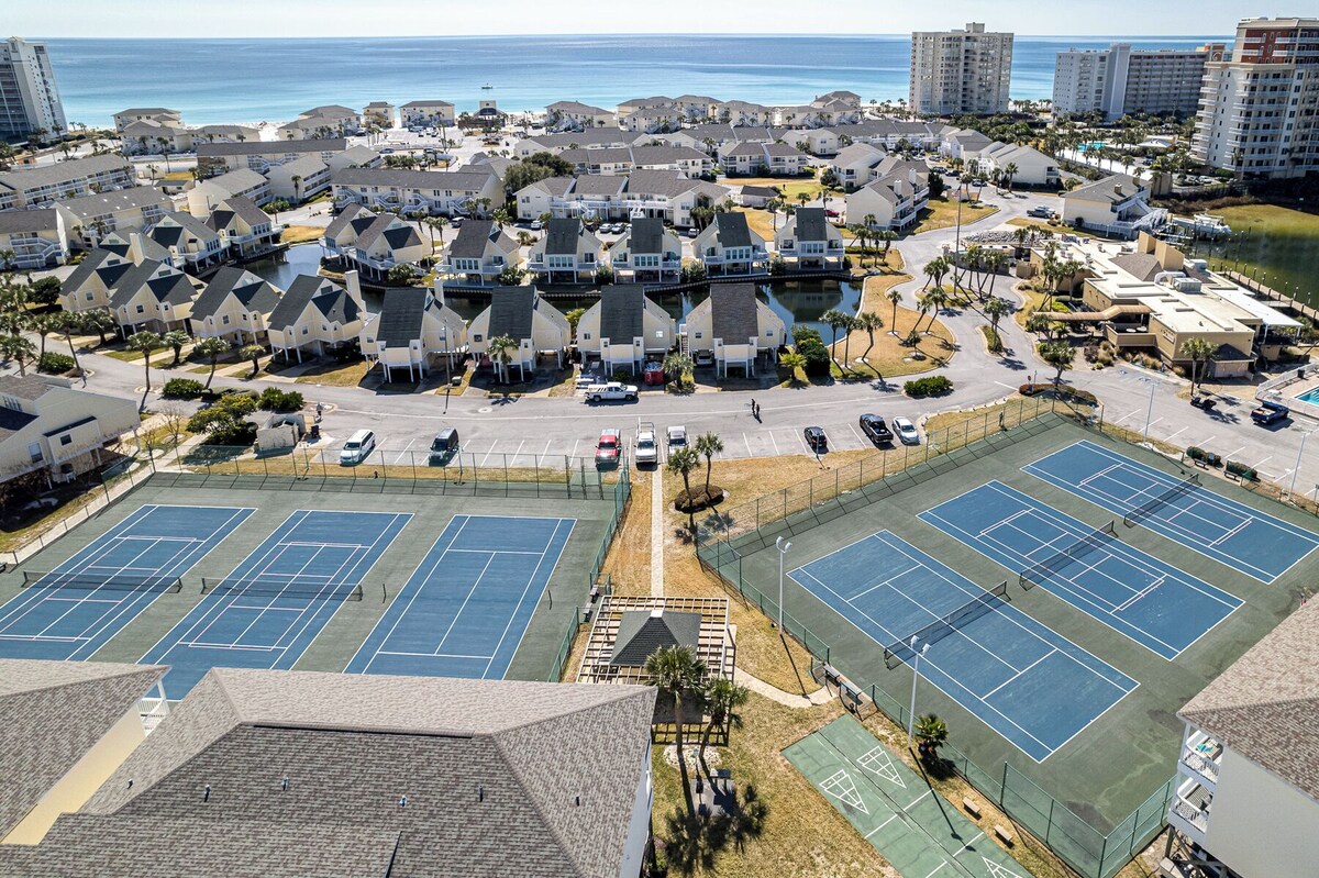 Photo 52 of SPC 1119 - 1 BR on the Beachside of Sandpiper Cove - sleeps 4
