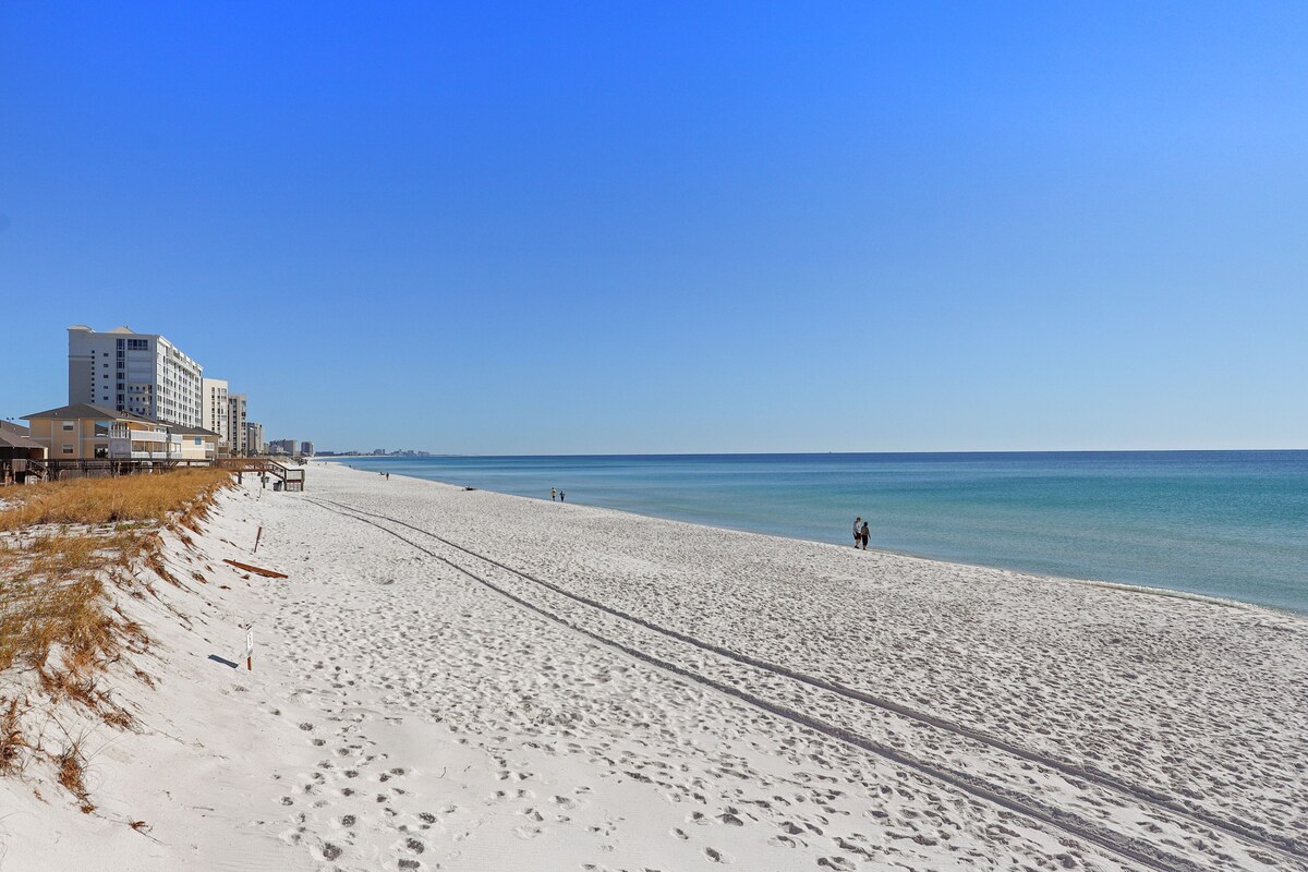 Photo 21 of SPC 1119 - 1 BR on the Beachside of Sandpiper Cove - sleeps 4