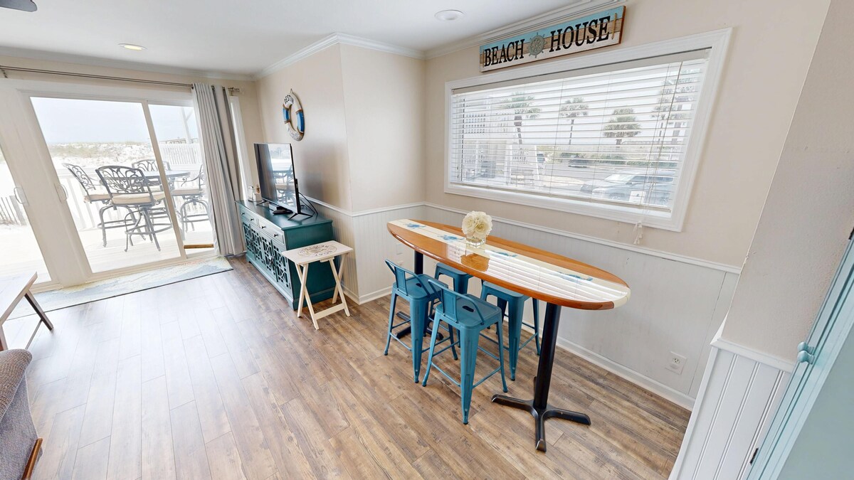 Photo 5 of SPC 1119 - 1 BR on the Beachside of Sandpiper Cove - sleeps 4
