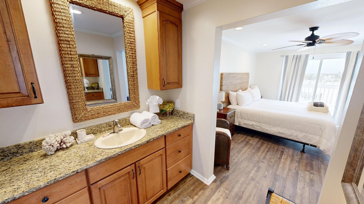 Photo 12 of SPC 1119 - 1 BR on the Beachside of Sandpiper Cove - sleeps 4