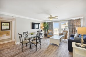 TV - SPC 1125 - Beachside 1 Br sleeps 6 (Destin)