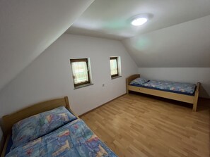 2 dormitorios, Internet, ropa de cama