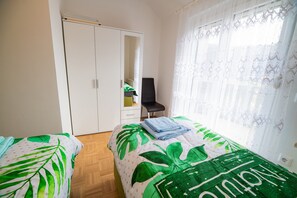1 bedroom, Internet, bed sheets - Apartments Želimlje - One Bedroom Apartment 1 (Skofljica)