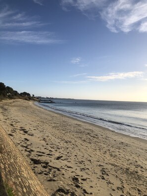 Vlak bij het strand
