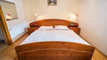 1 habitación, tabla de planchar con plancha y acceso a internet