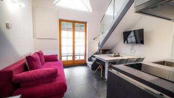 Fernseher, Stereoanlage