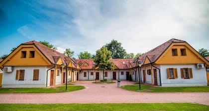 Golf Apartment - Two-bedroom Apartment