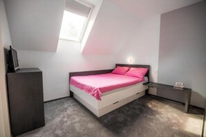 2 Schlafzimmer, Internetzugang, Bettwäsche