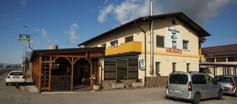 Guest House Čelan - One-Bedroom Apartment