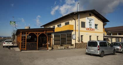 Guest House Čelan - One-Bedroom Apartment