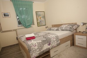 1 chambre, accès Internet, draps fournis