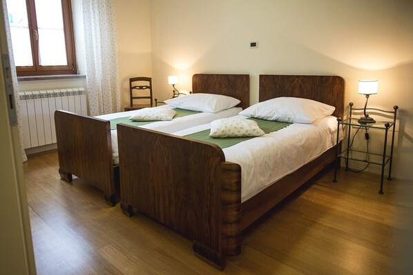 1 bedroom, Internet, bed sheets, wheelchair access