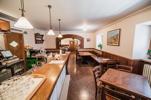 Dining - Two bedroom apartment at Guesthouse Muha (Lipica)