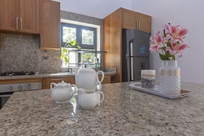 Comfort Villa | Private kitchen