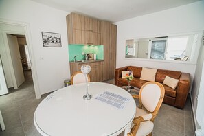 Interior - 2 Apartment with Balcony - Downtown Luxury Apartments with Hot Tub (Vodice)