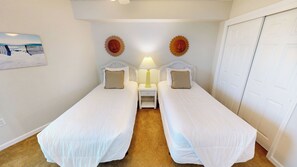 2 bedrooms, iron/ironing board, free WiFi, bed sheets - Seacrest 605 is a 2 BR Gulf Front on Okaloosa Island (Fort Walton Beach)