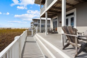Outdoor dining - Sugar Shack - Beautiful 4 BR Home in Destin Pointe that sleeps 8 (Destin)