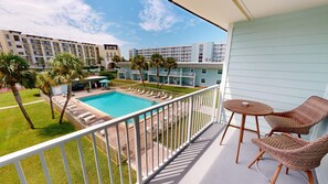 Pool - Venus 308 overlooking pool Easy Beach Access (Fort Walton Beach)