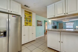 Interior - Venus 309 sleeps 10 Close to pool and beach (Fort Walton Beach)