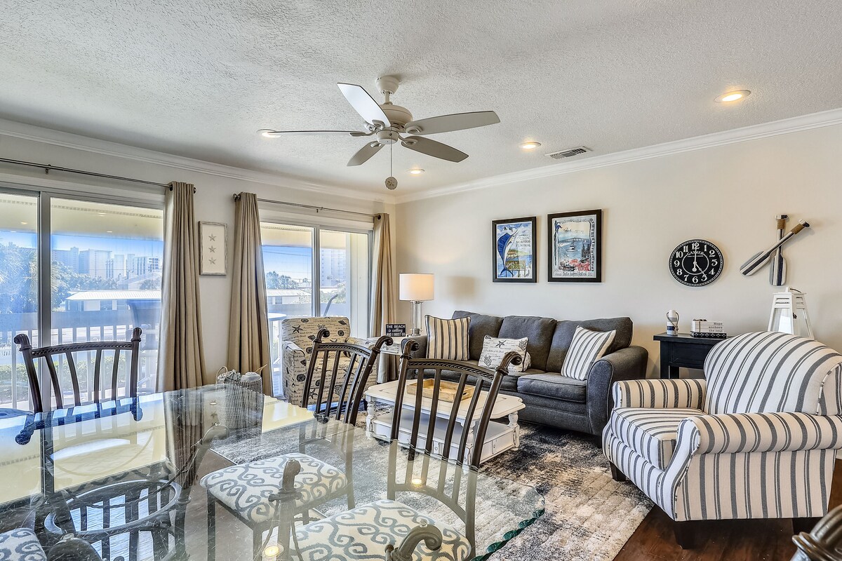 Photo 3 of SPC 3203 is a Beautiful Pet Friendly 2 BR recently upgraded and stunning