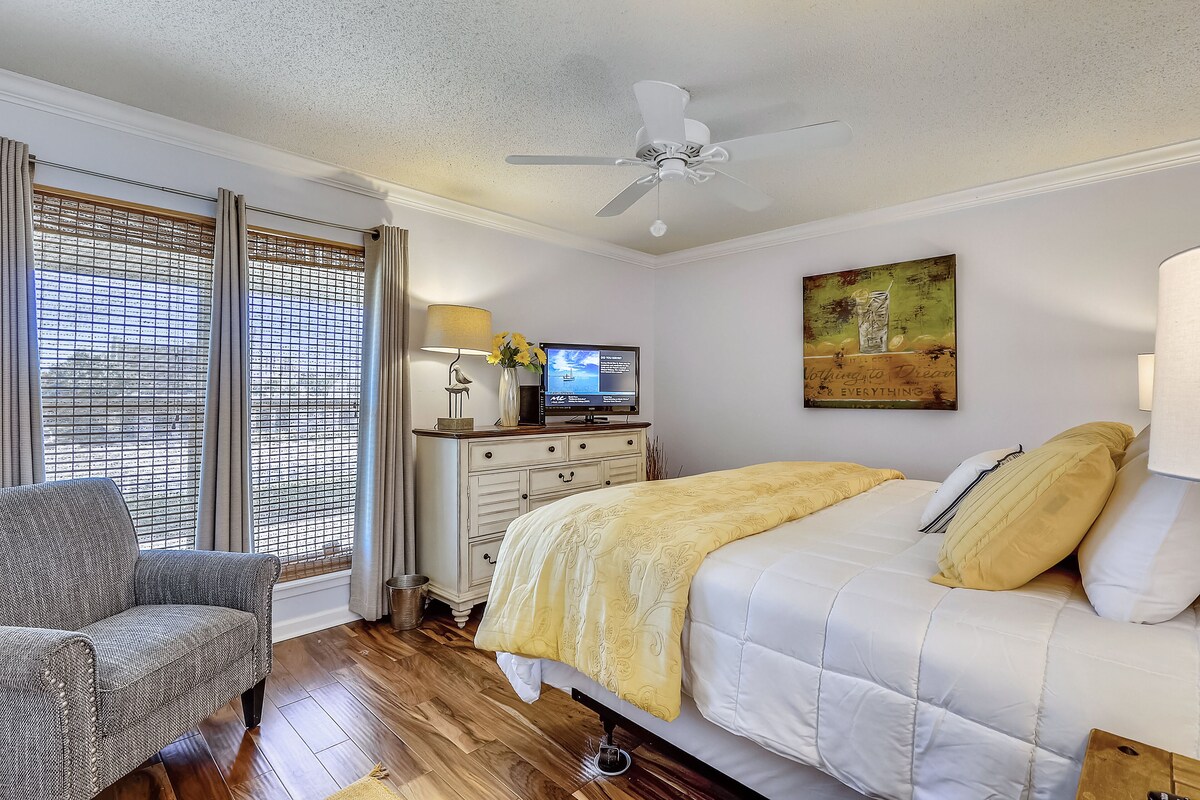 Photo 15 of SPC 3203 is a Beautiful Pet Friendly 2 BR recently upgraded and stunning