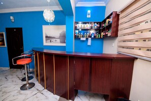 Bar (in der Unterkunft)