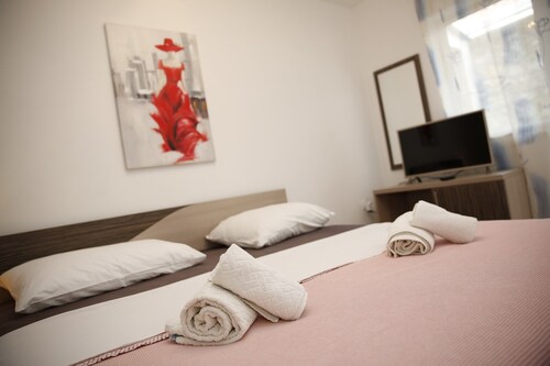 Modern suite in the heart of Vodice