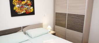 Modern suite for 4 in old town Vodice