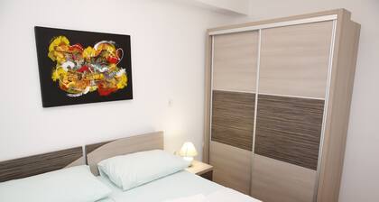 Modern suite for 4 in old town Vodice