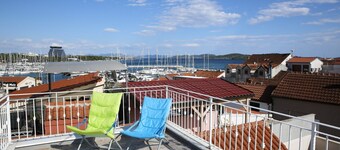 Holiday Home Yan with Bay view