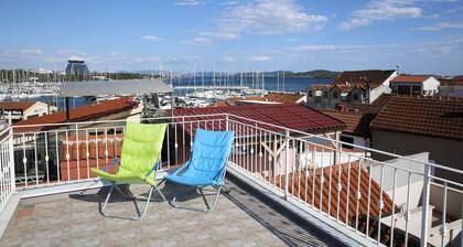 Holiday Home Yan with Bay view