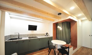 Fridge, stovetop, dishwasher, coffee/tea maker - 4 Winds Apartments - Studio in Izola (Izola)