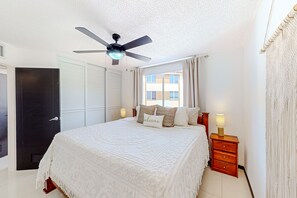 2 habitaciones, tabla de planchar con plancha, internet y ropa de cama 