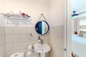 Hårtørrer, håndklæder