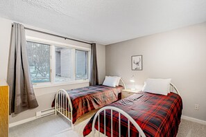 3 habitaciones, acceso a internet y ropa de cama 