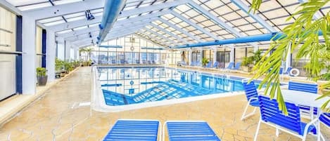 Piscine intérieure, piscine chauffée